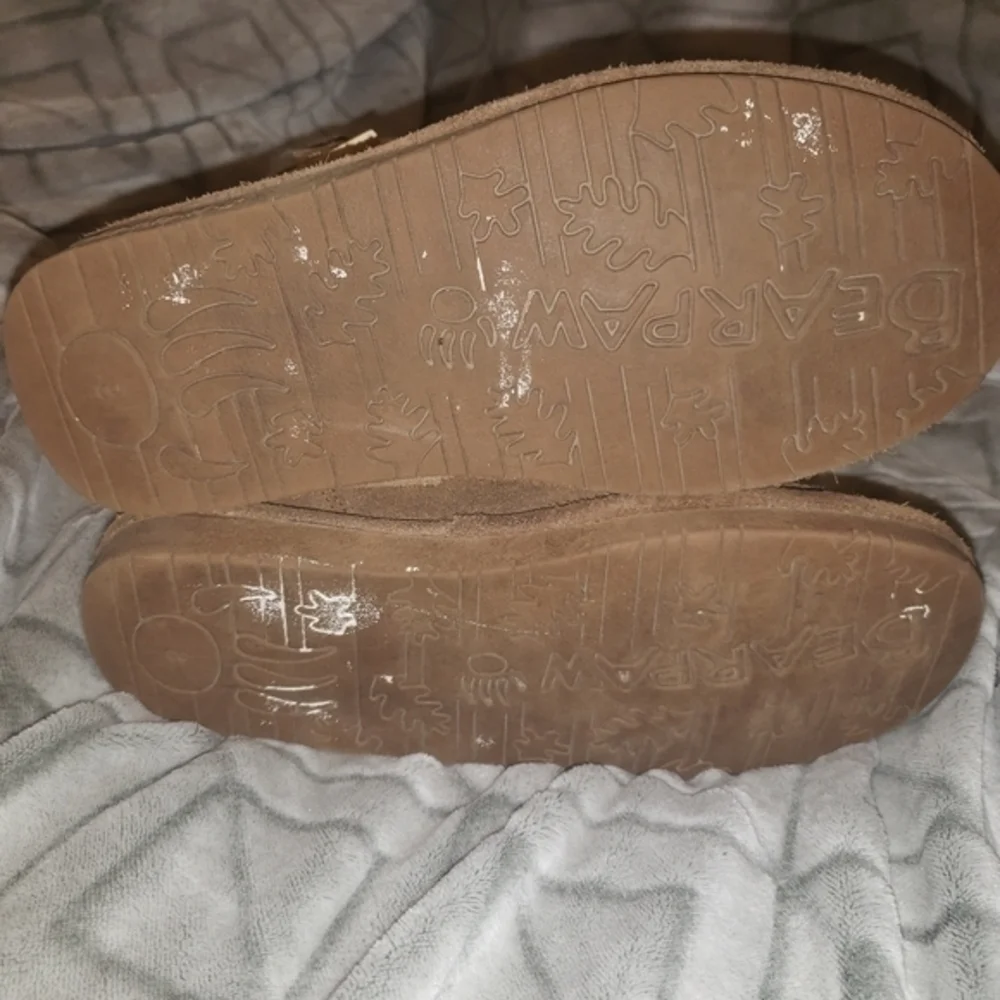 Bearpaw sheepskin boots sz 8‎